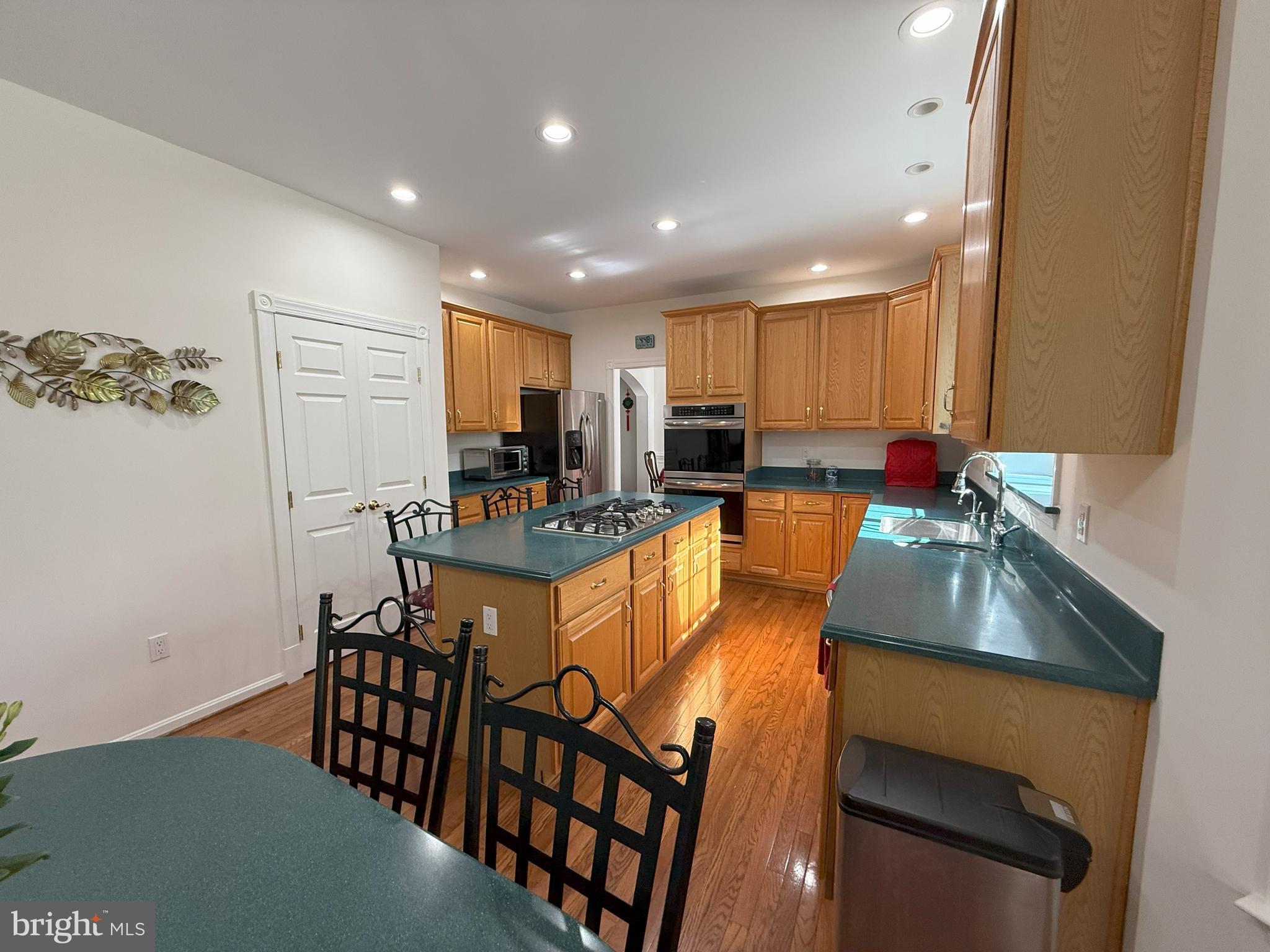 ASHBURN VILLAGE - Residential