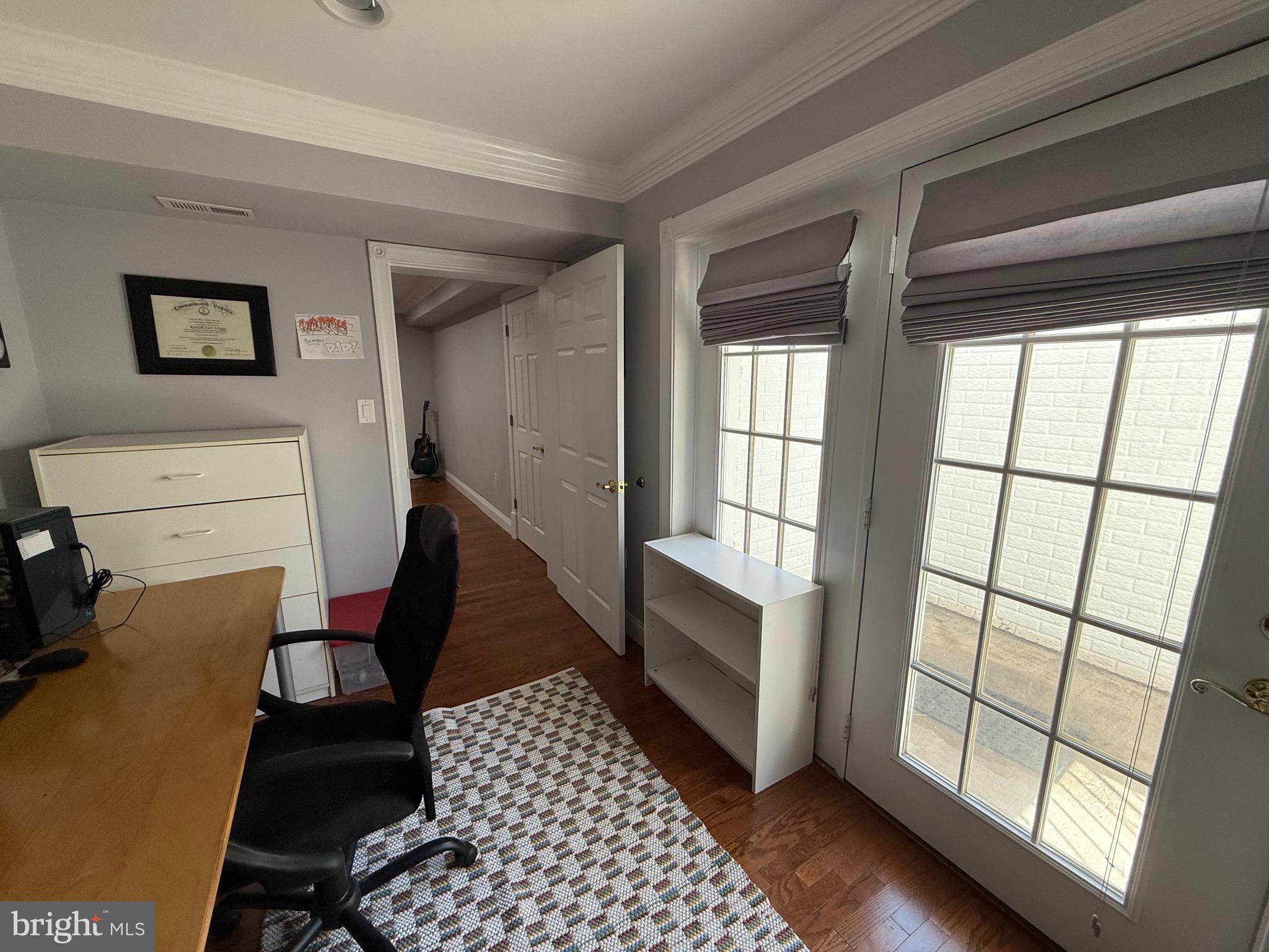 ASHBURN VILLAGE - Residential