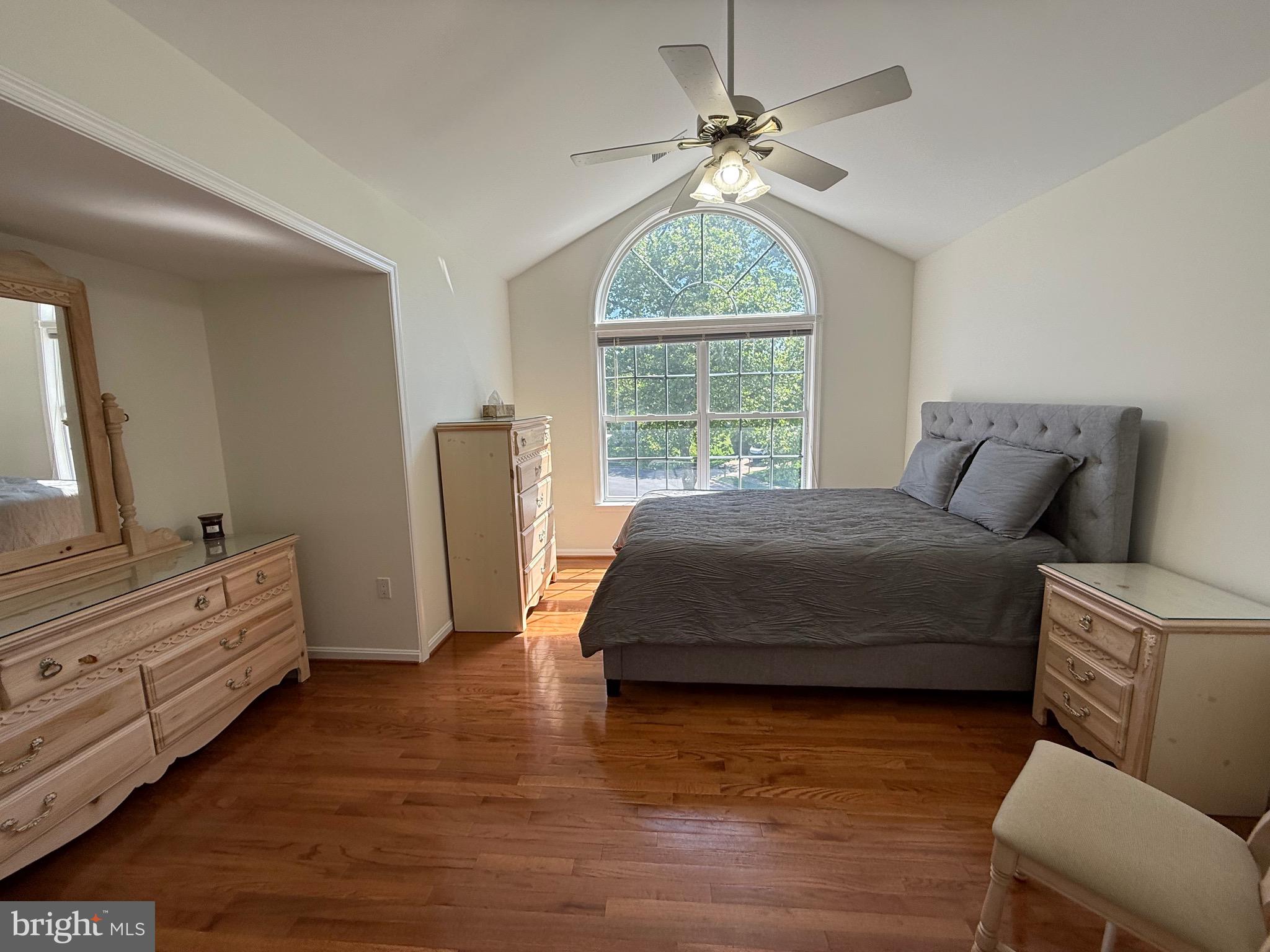 ASHBURN VILLAGE - Residential