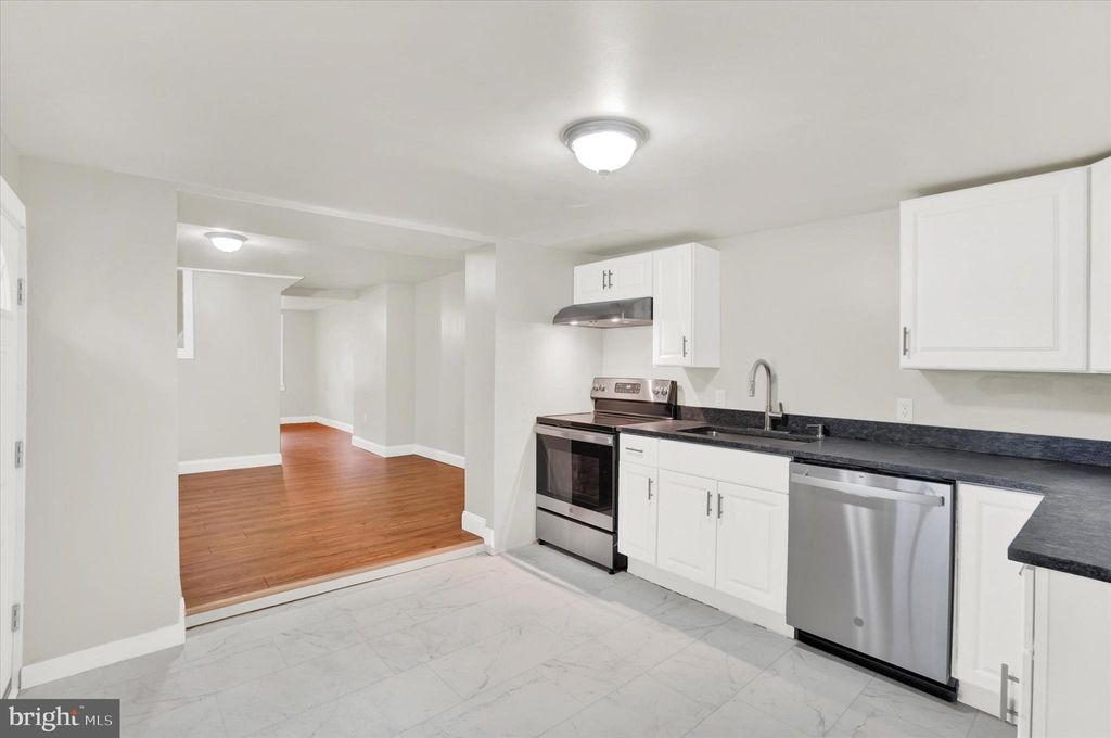 Photo of 308 Union Street, Columbia, PA 17512 (MLS # PALA2045172)