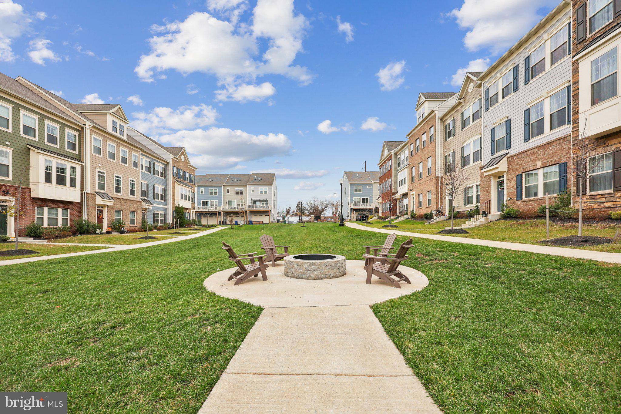 JEFFERSON SQUARE - Residential