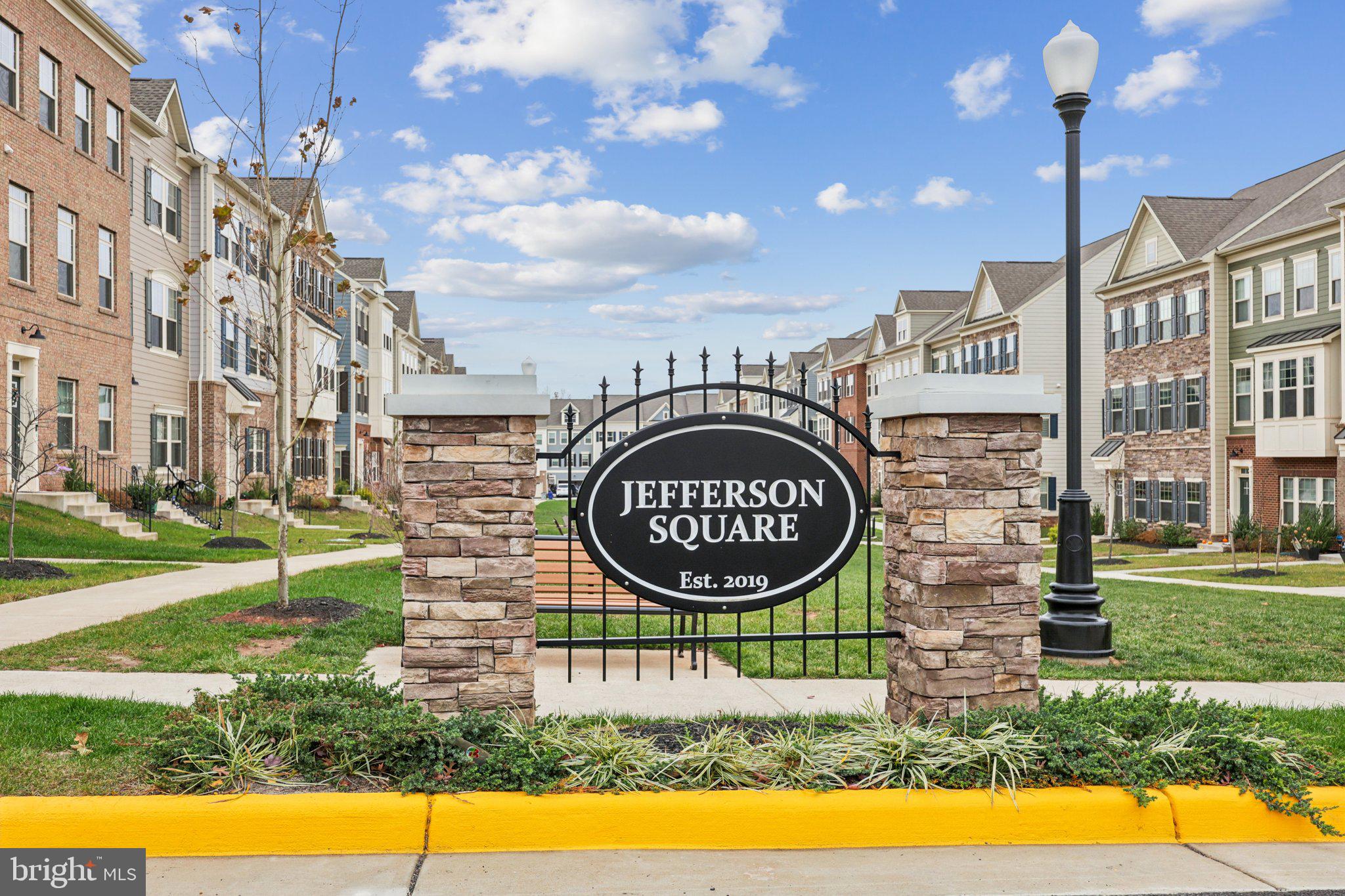 JEFFERSON SQUARE - Residential