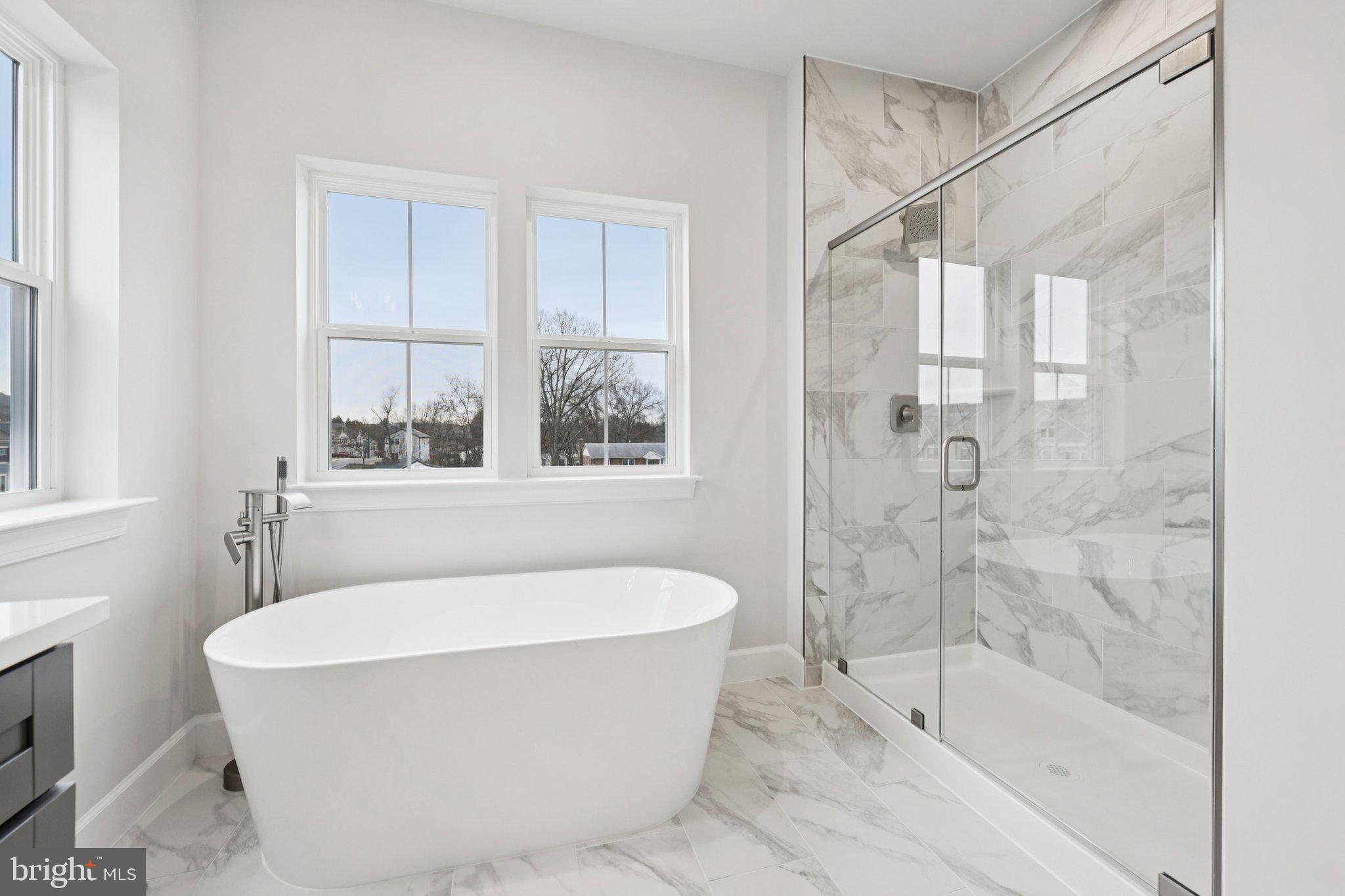 JEFFERSON SQUARE - Residential