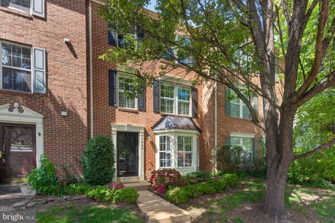 Photo of 1343 Argall Place, ALEXANDRIA, VA 22314 (MLS # VAAX2059908)