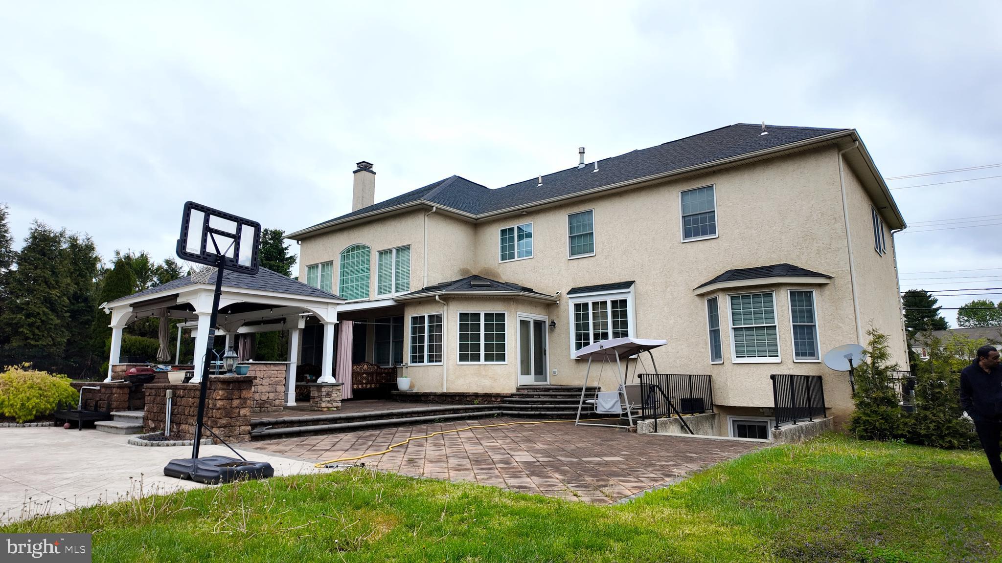 NORTHAMPTON HUNT - Residential