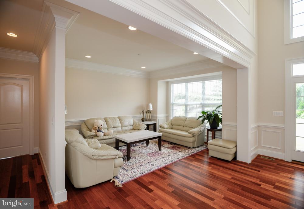 CEDAR SPRING - Residential