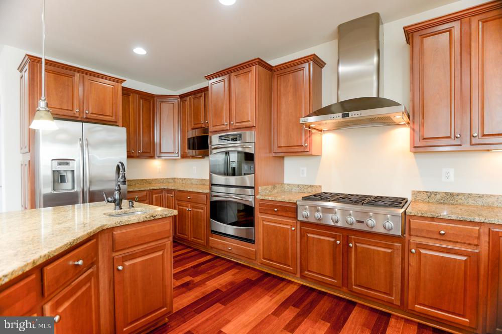 CEDAR SPRING - Residential