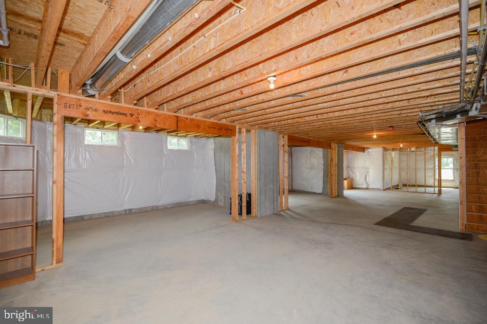 CEDAR SPRING - Residential