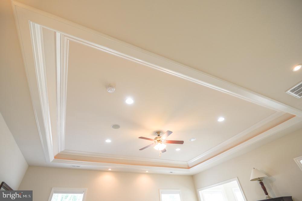 CEDAR SPRING - Residential