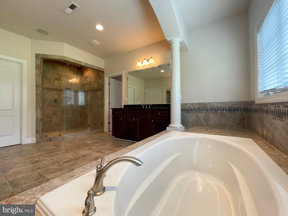 CEDAR SPRING - Residential