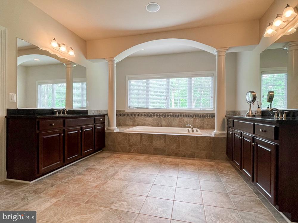 CEDAR SPRING - Residential