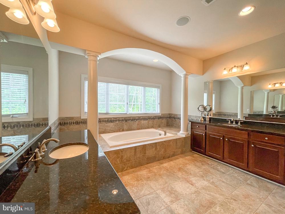 CEDAR SPRING - Residential