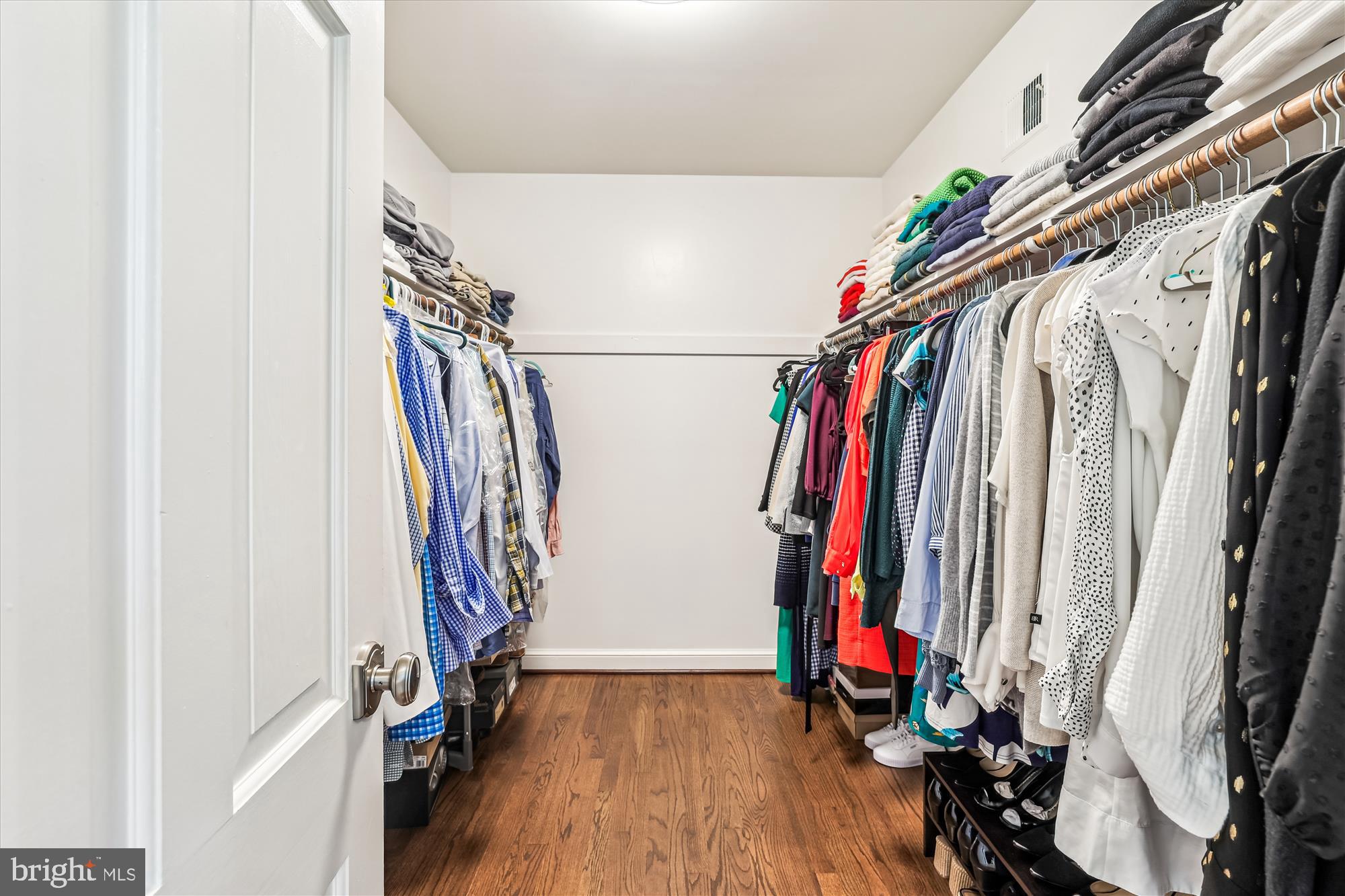 VAUXCLEUSE - Residential