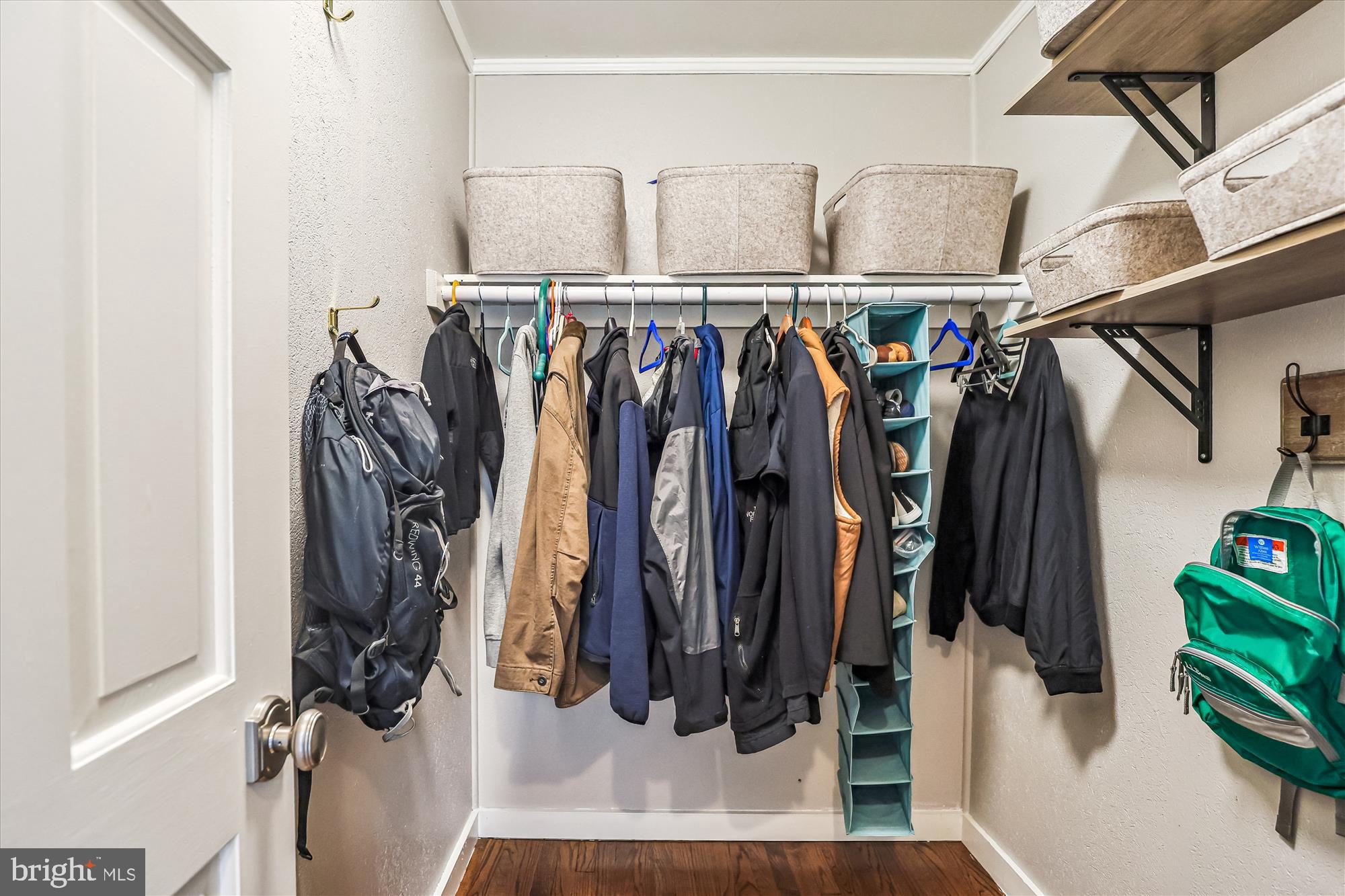 VAUXCLEUSE - Residential