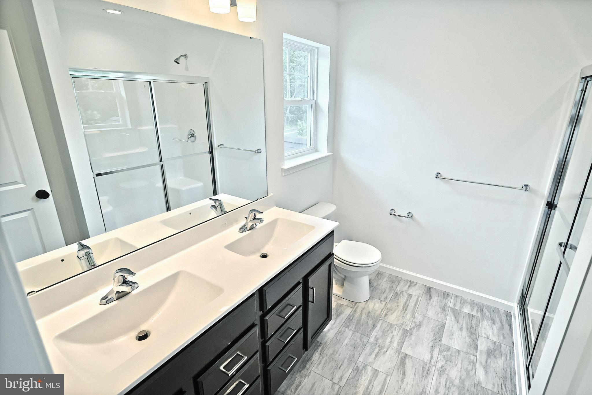 HICKORY POINTE - Residential