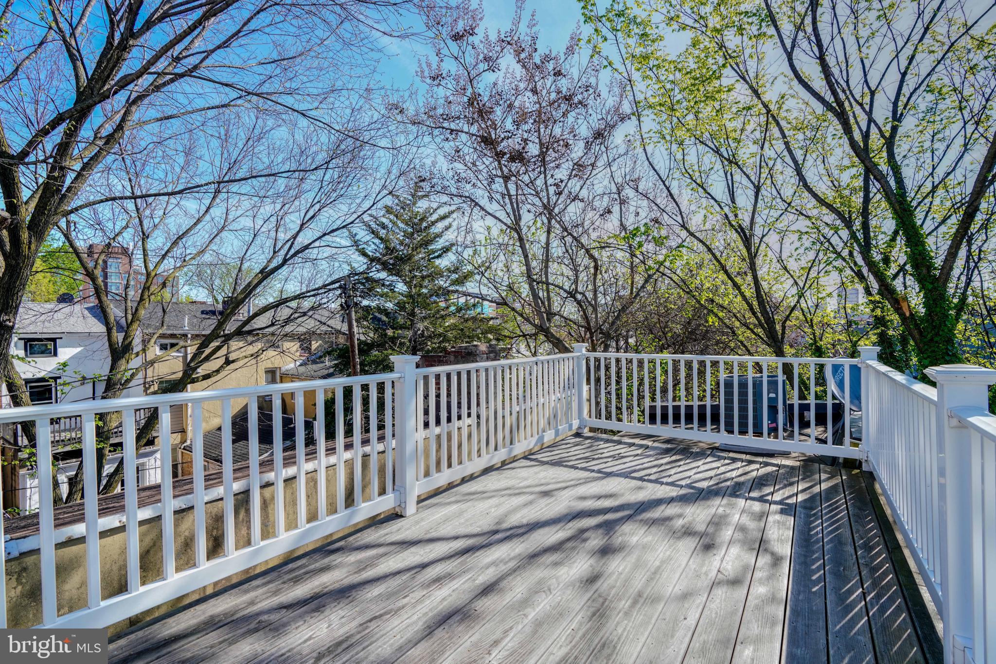 HOLLINS MARKET - Residential