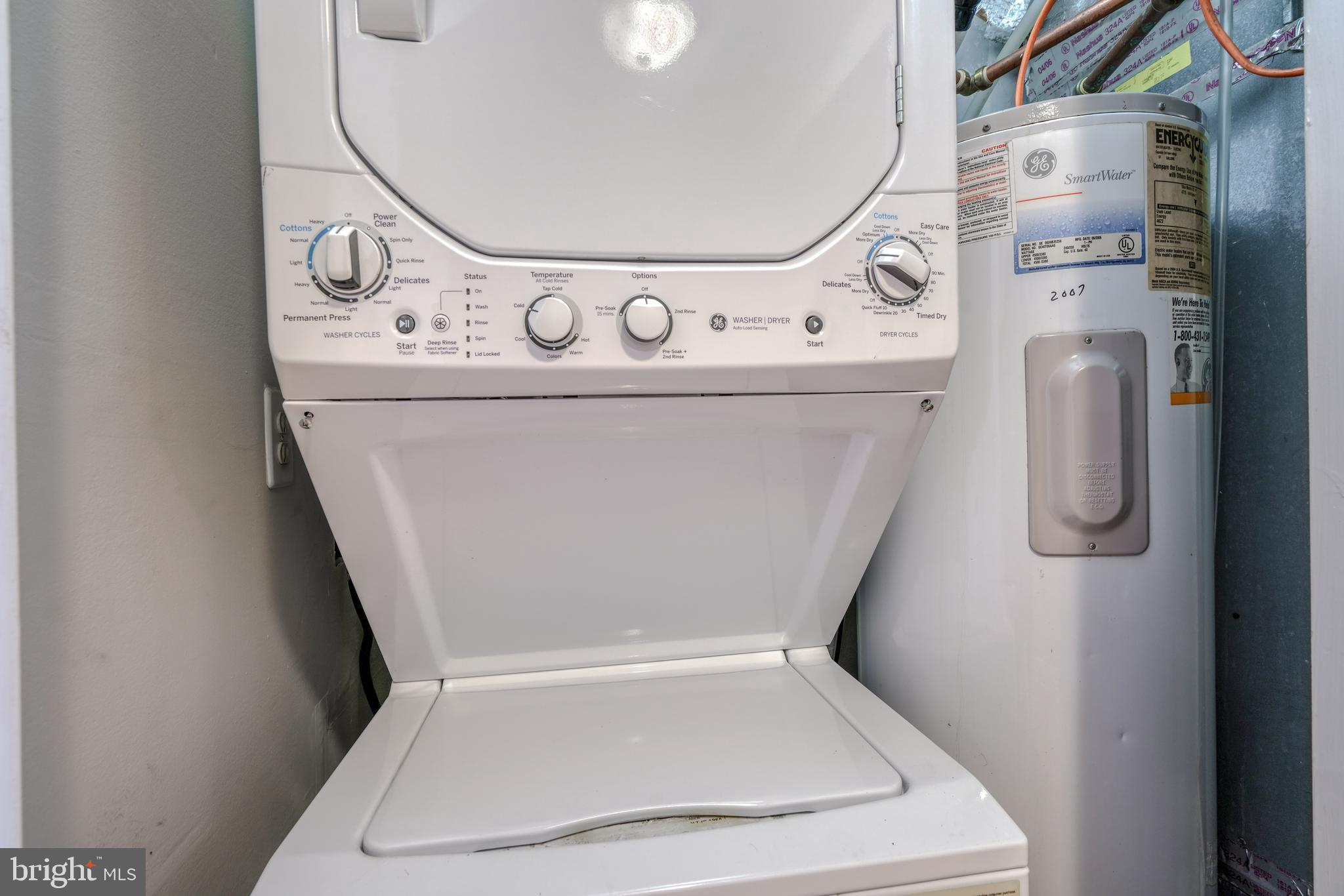 HOLLINS MARKET - Residential