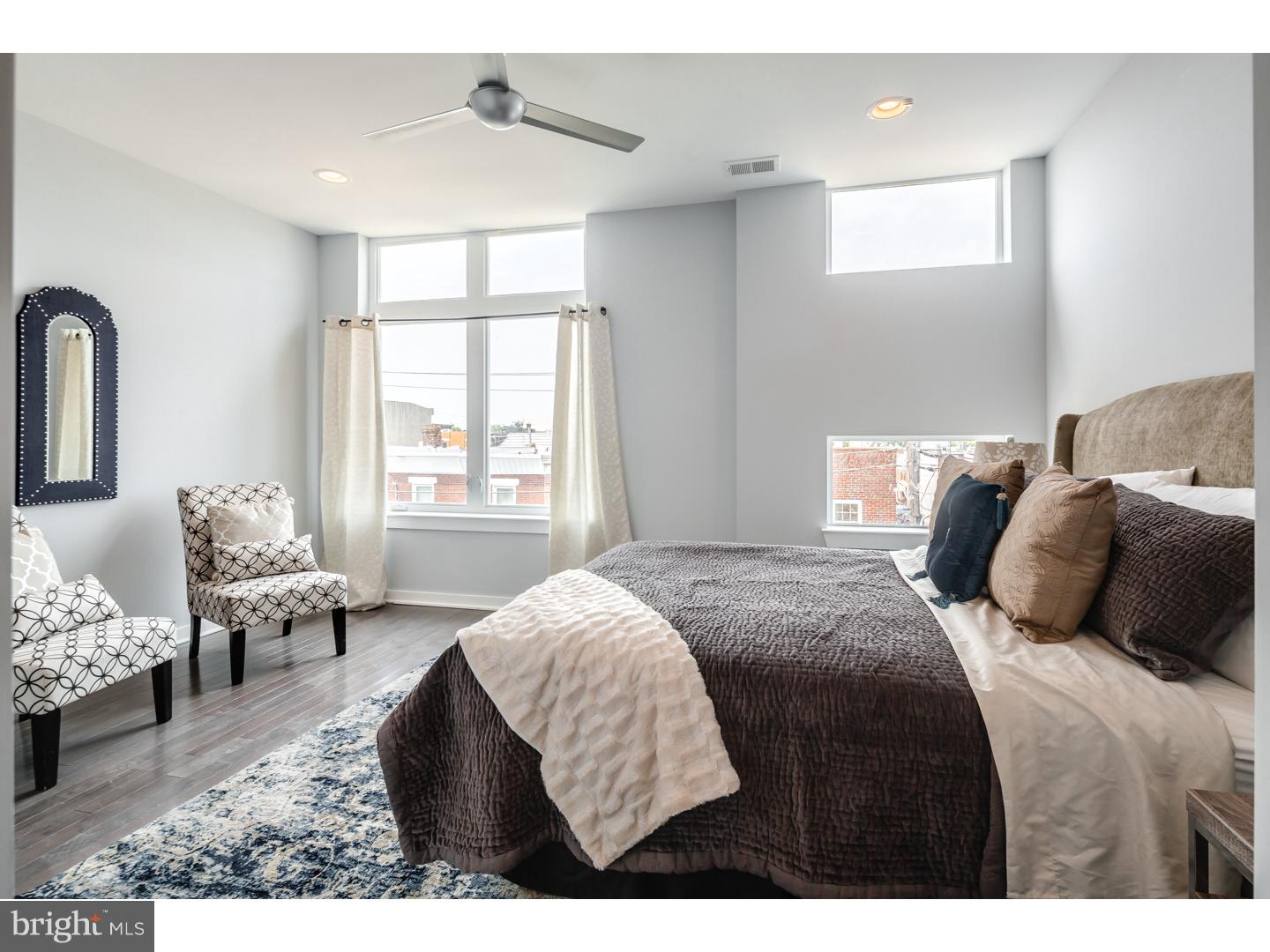PORT RICHMOND - Residential