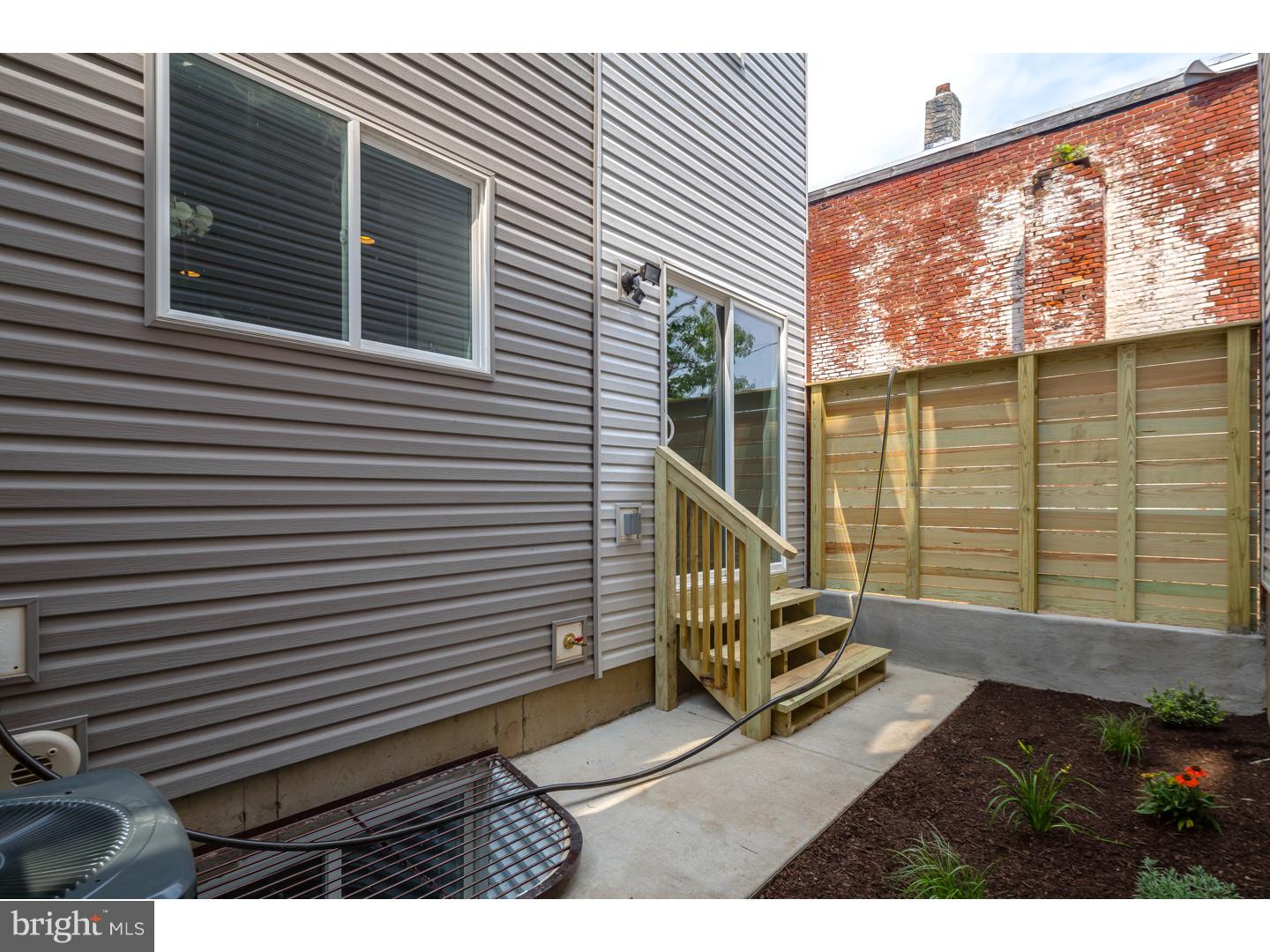 PORT RICHMOND - Residential