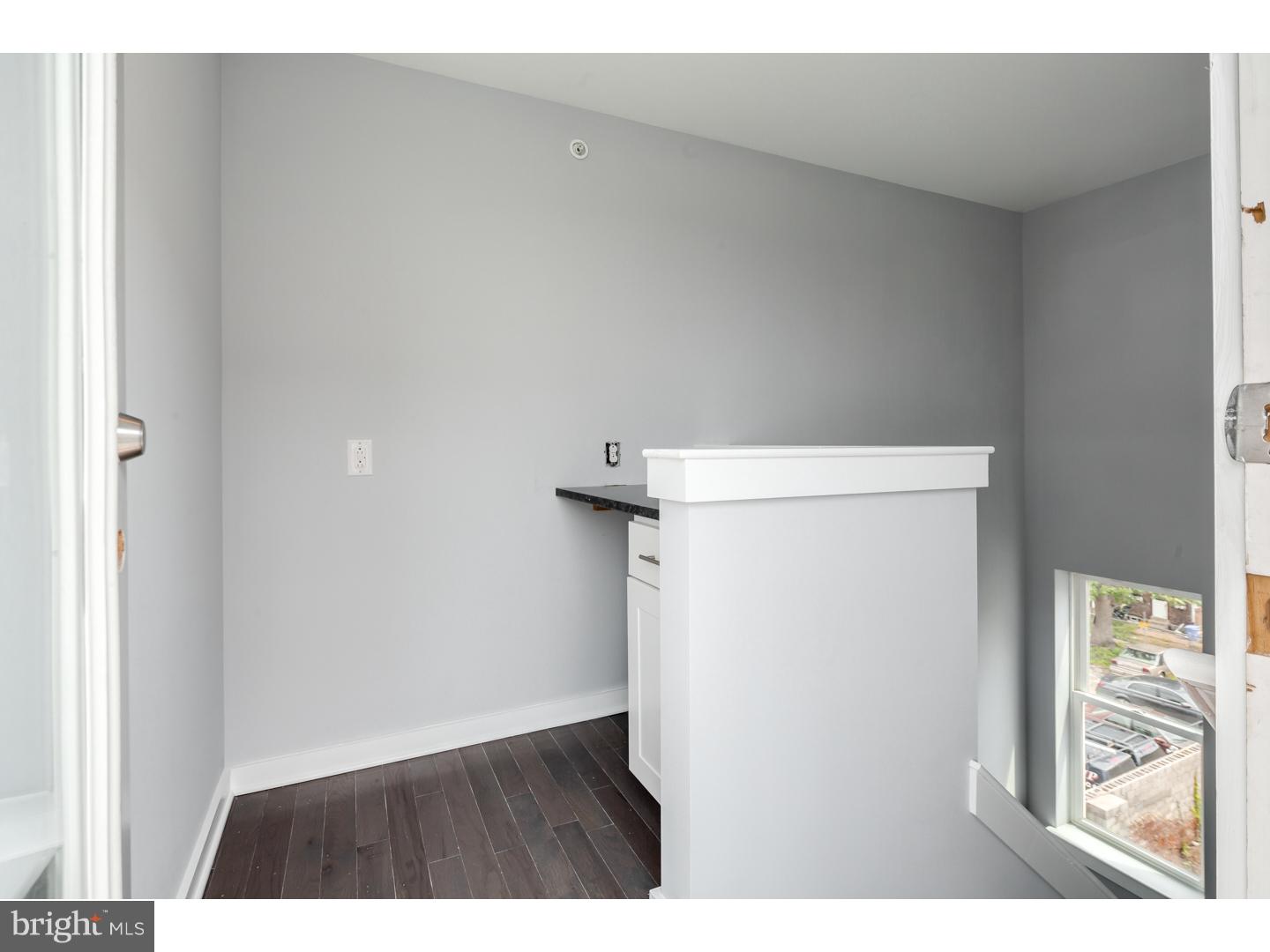 PORT RICHMOND - Residential