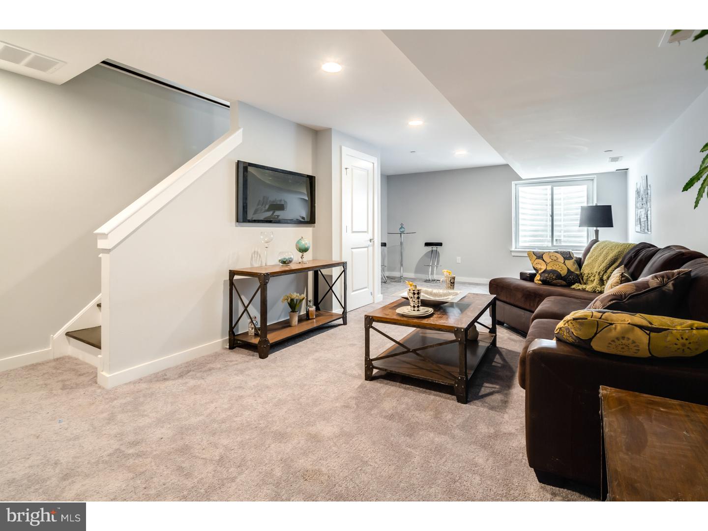PORT RICHMOND - Residential