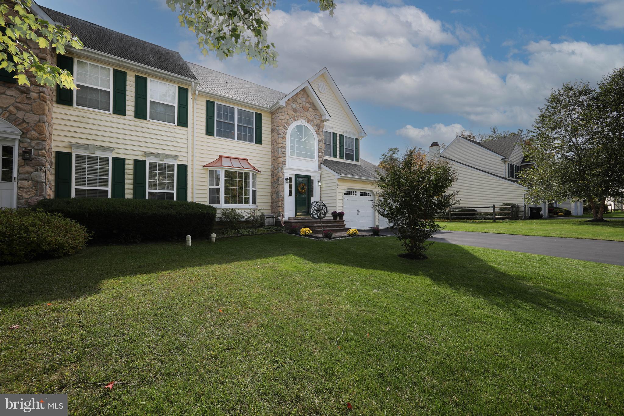 CARRIAGE HILL - Residential