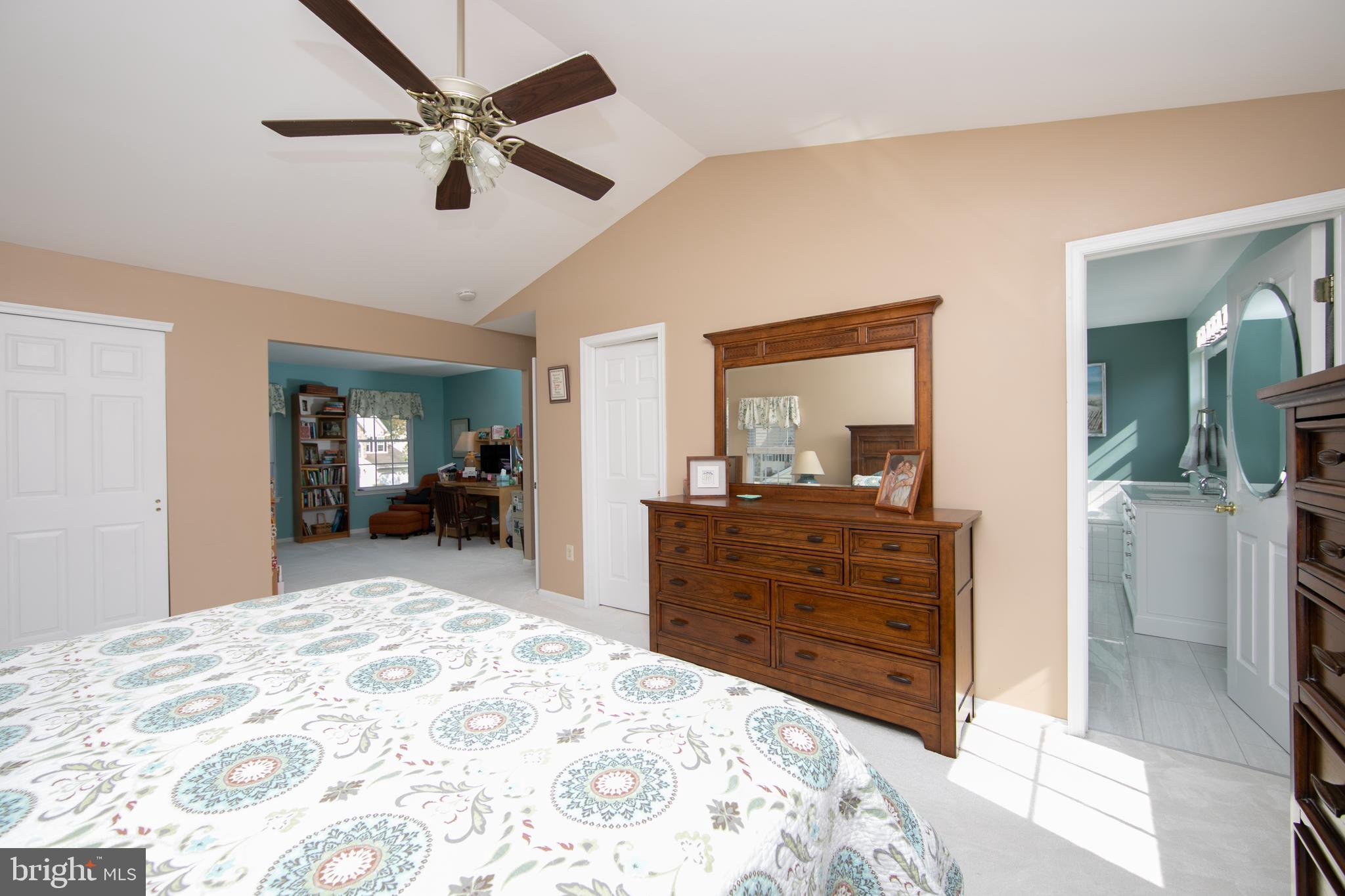 CARRIAGE HILL - Residential