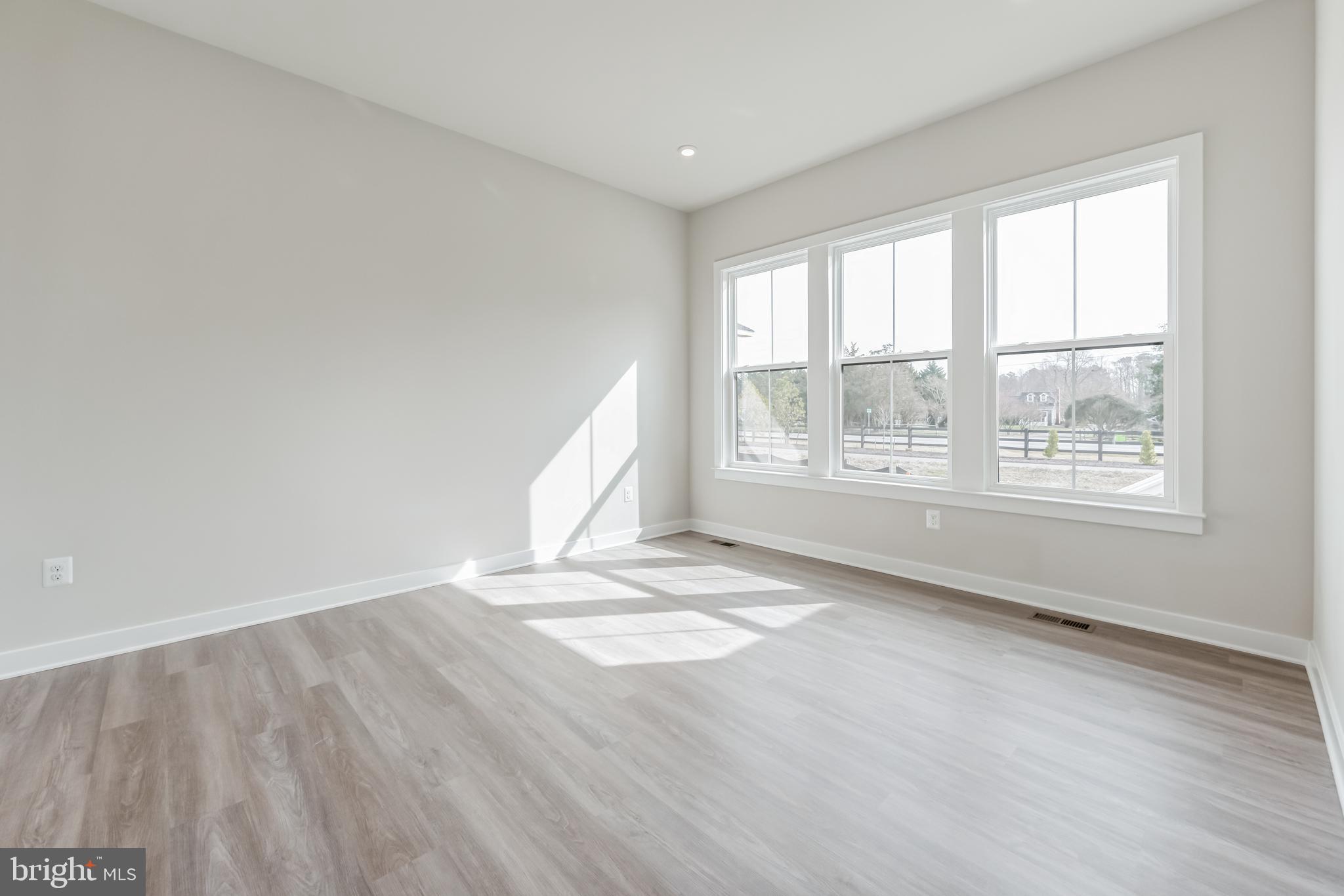 TOWER HILL - Residential