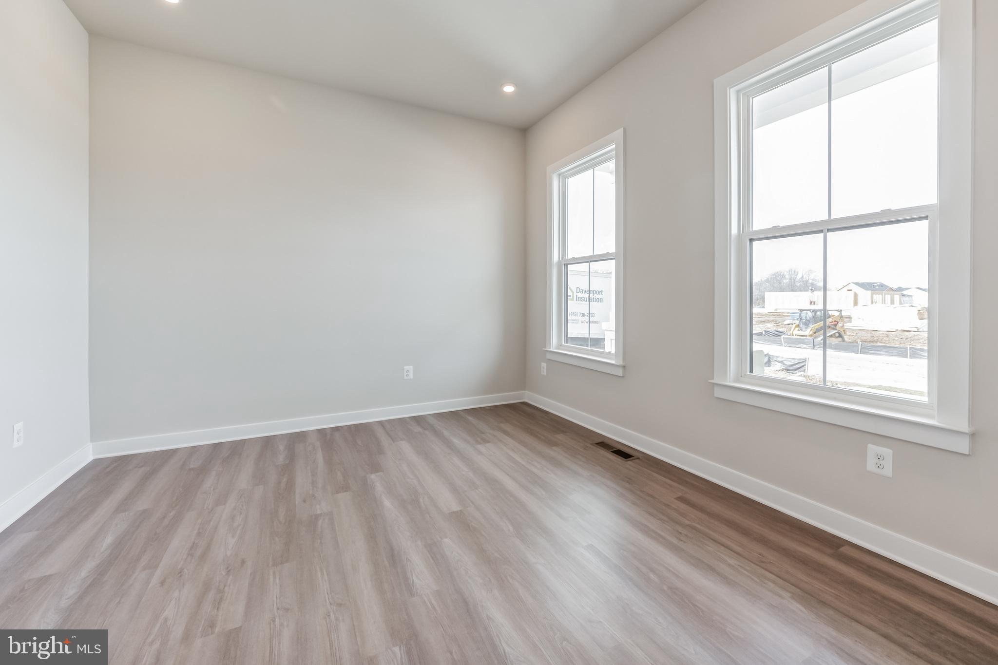 TOWER HILL - Residential