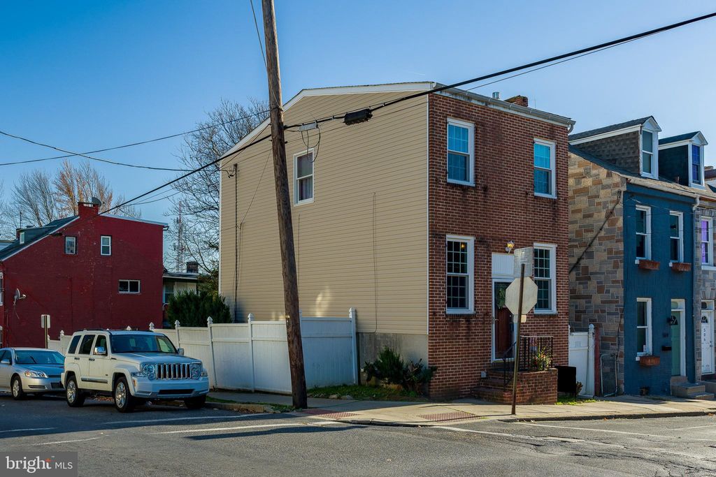Photo of 502 POPLAR ST, LANCASTER, PA 17603 (MLS # PALA2027638)