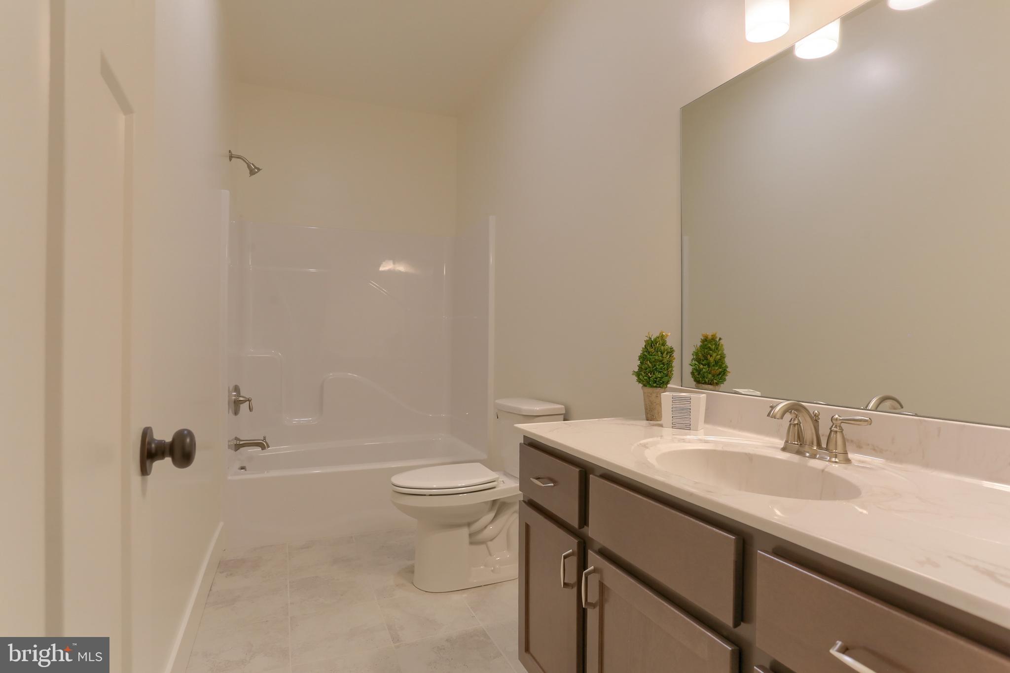 MEADOW LANE FARMS - Residential