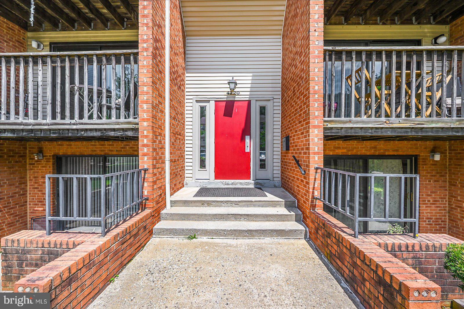 4220 CRYSTAL COURT 2D
