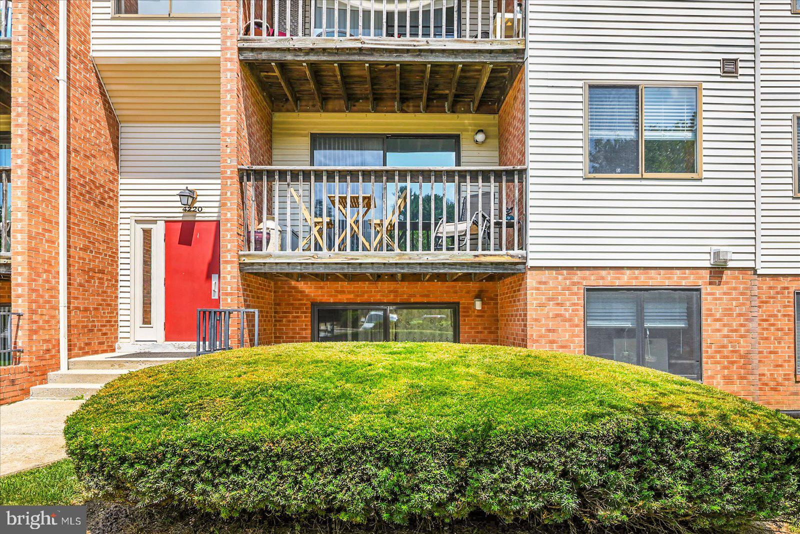 4220 CRYSTAL COURT 2D