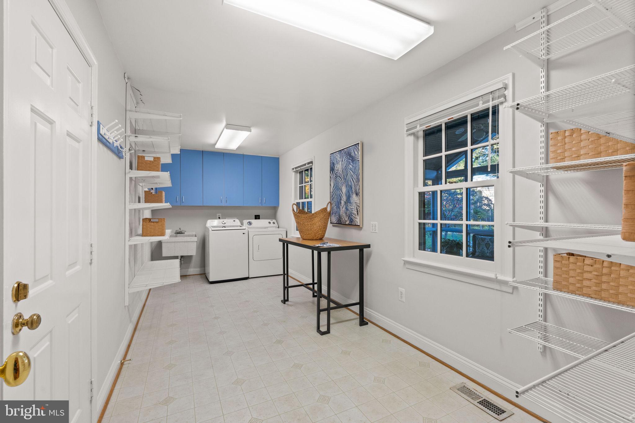 LANGLEY OAKS - Residential