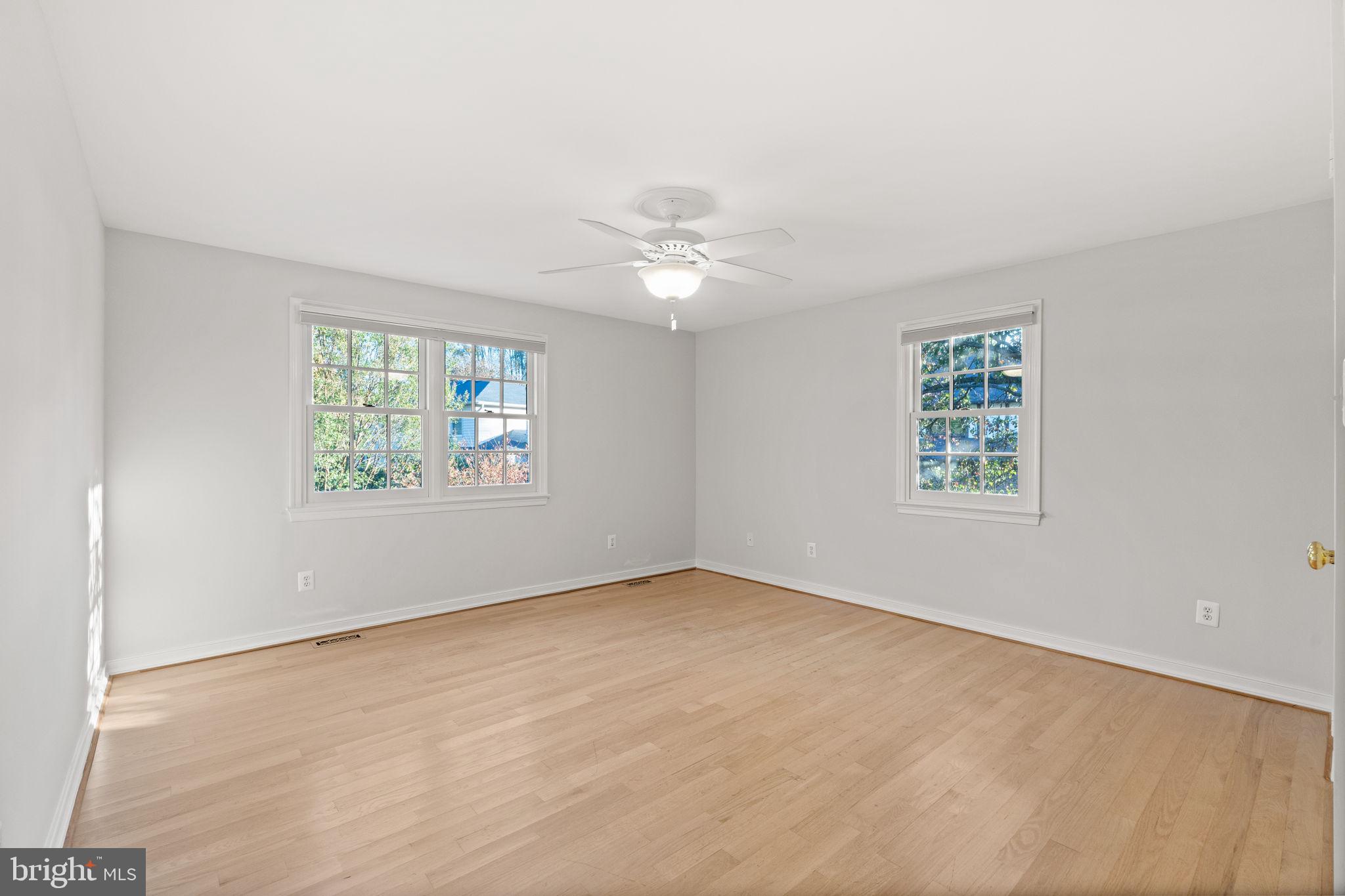 LANGLEY OAKS - Residential