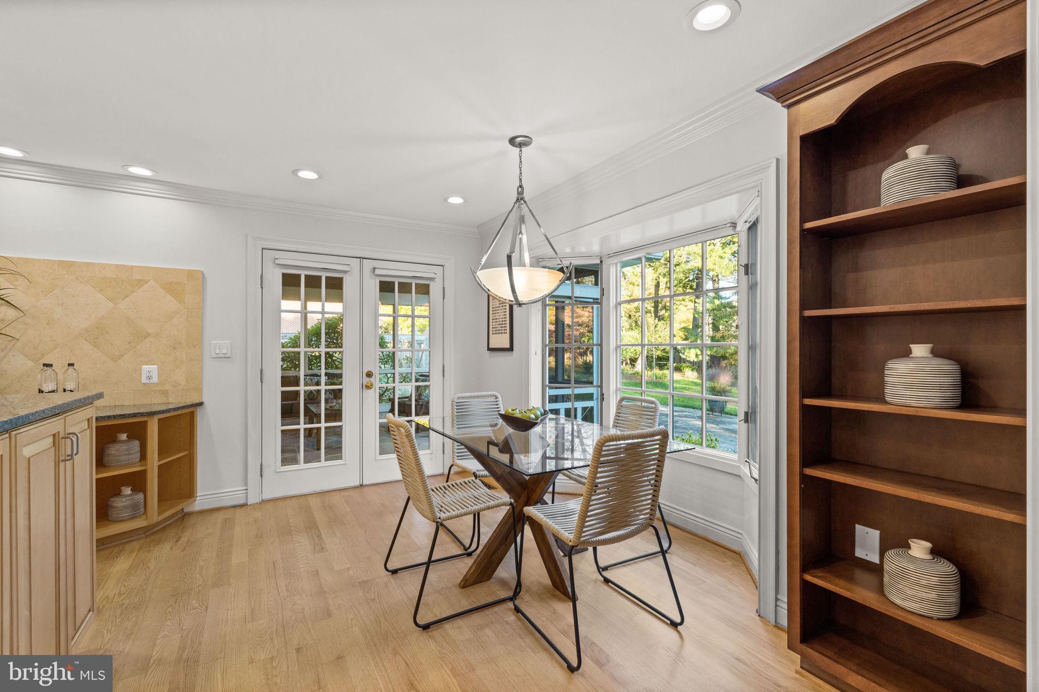 LANGLEY OAKS - Residential