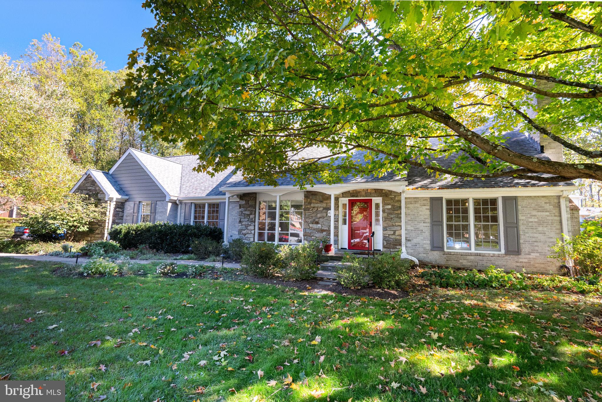 LANGLEY OAKS - Residential