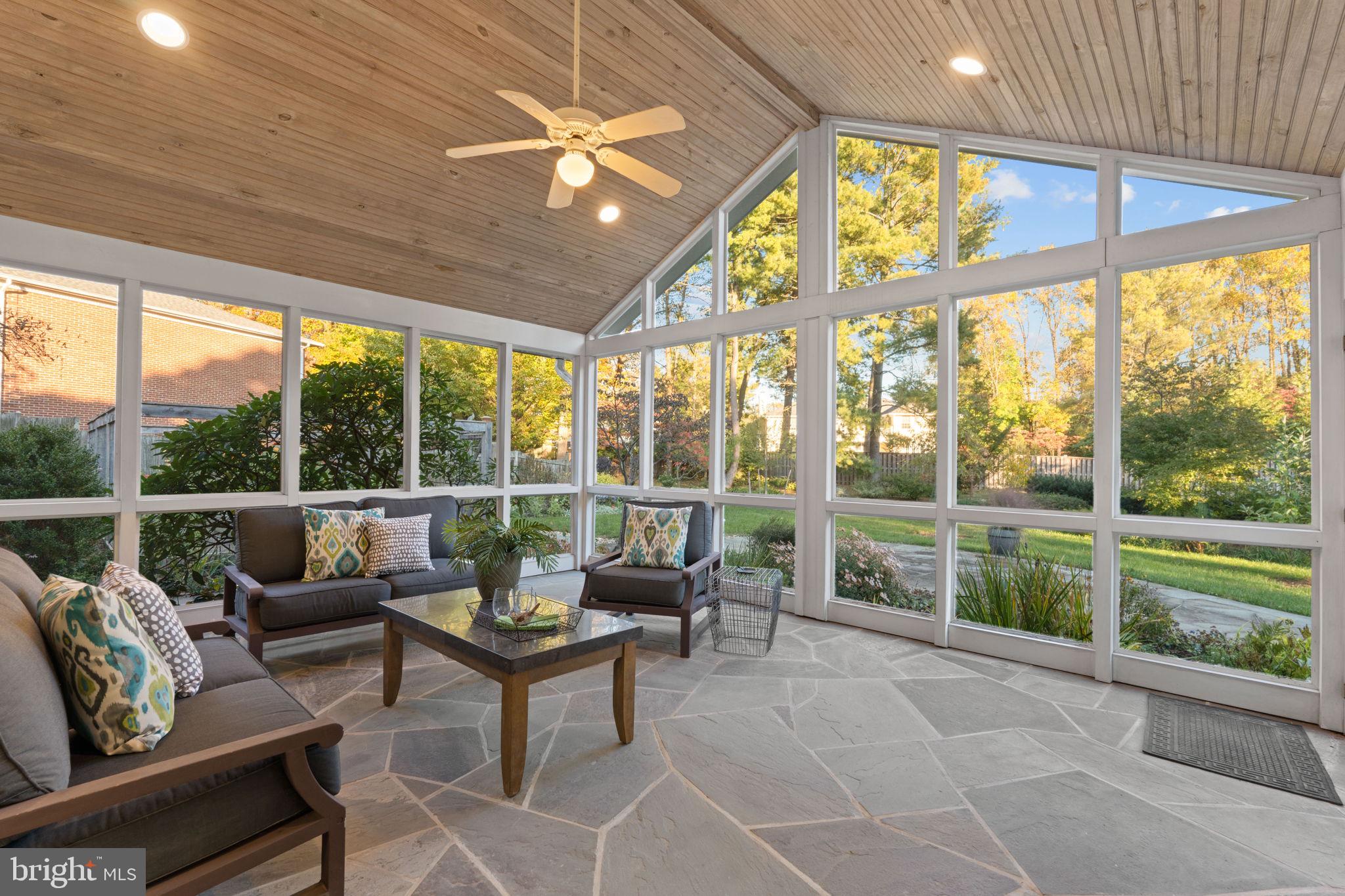 LANGLEY OAKS - Residential