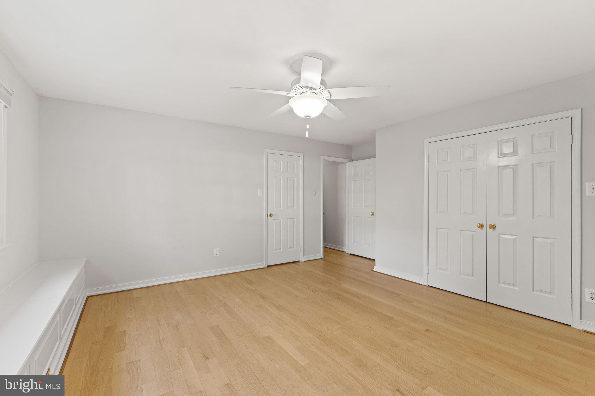 LANGLEY OAKS - Residential