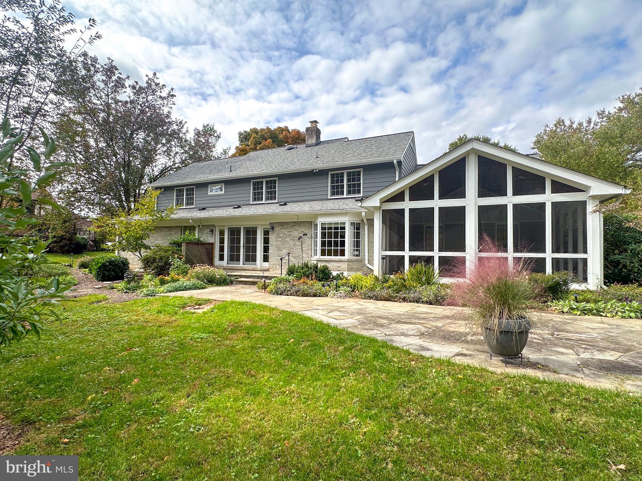 LANGLEY OAKS - Residential