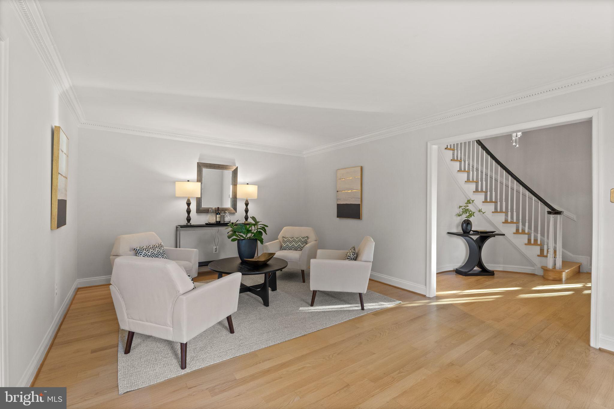 LANGLEY OAKS - Residential