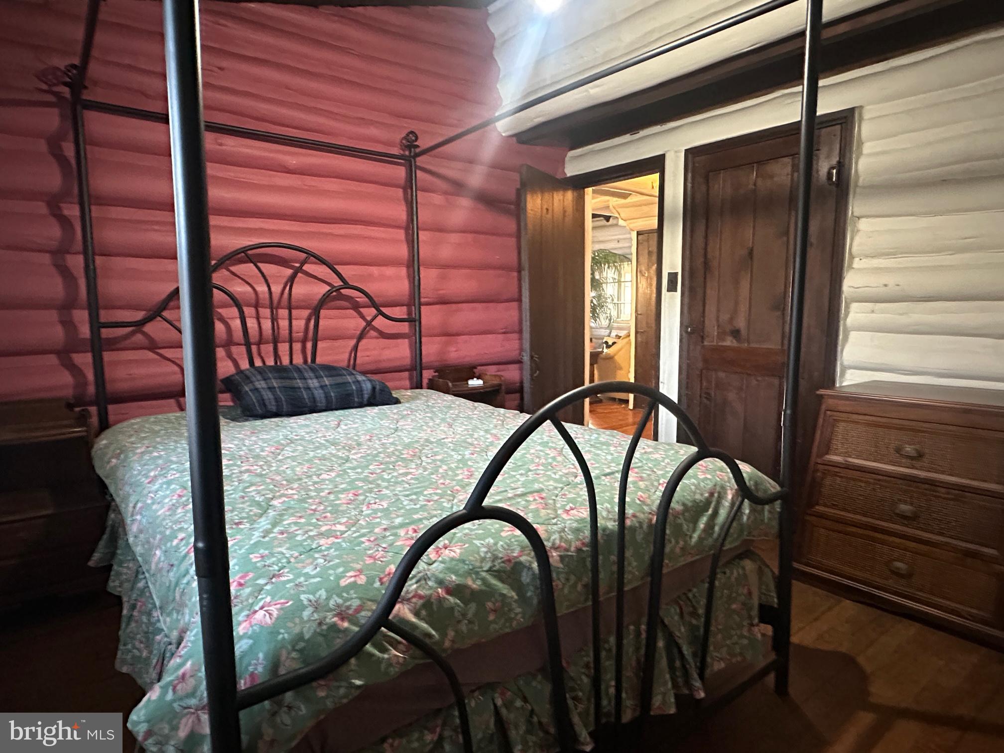 LAKE PINE - Residential