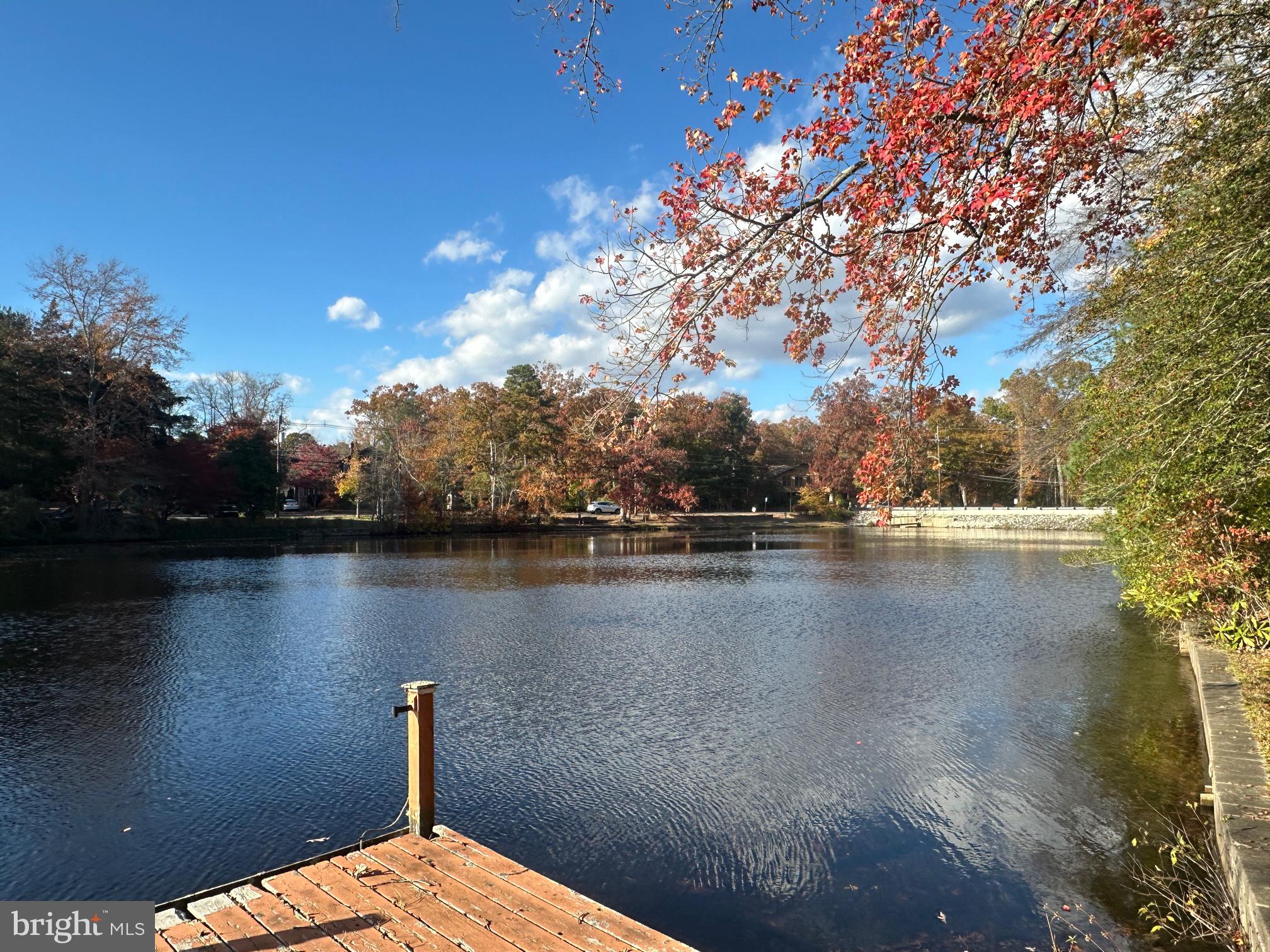 LAKE PINE - Residential