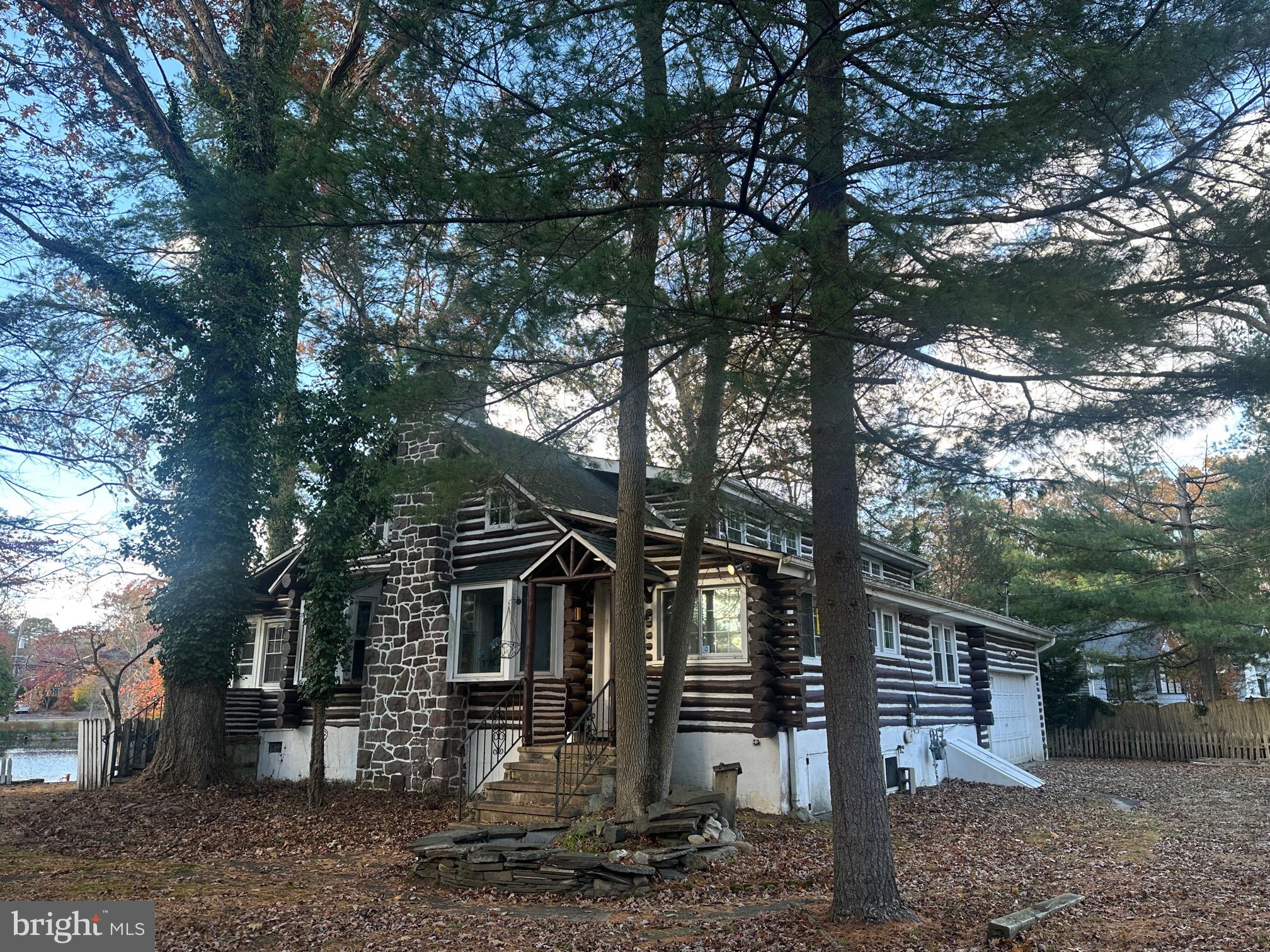 LAKE PINE - Residential