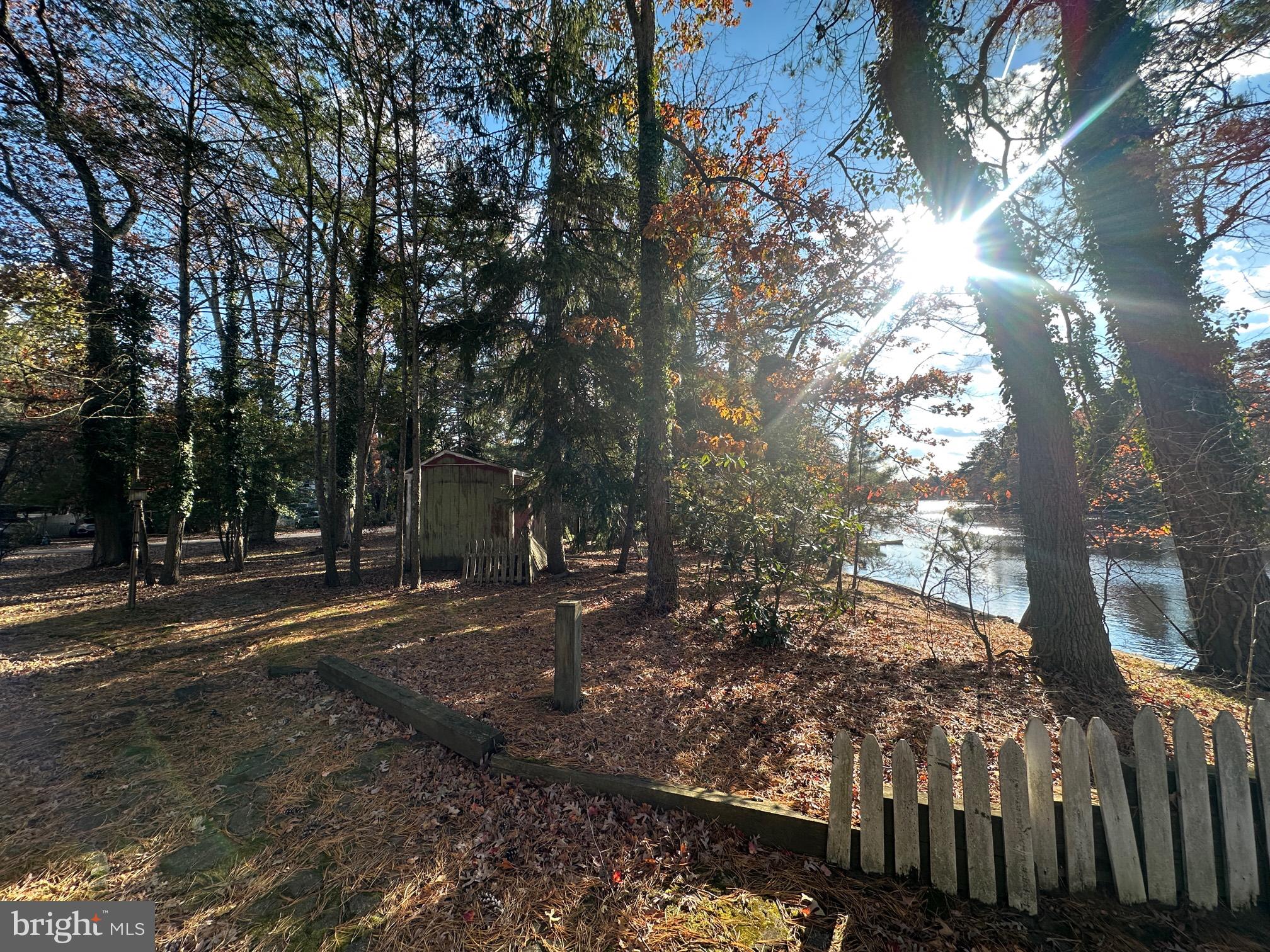 LAKE PINE - Residential