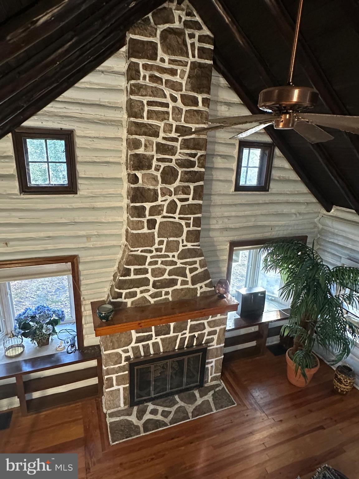 LAKE PINE - Residential