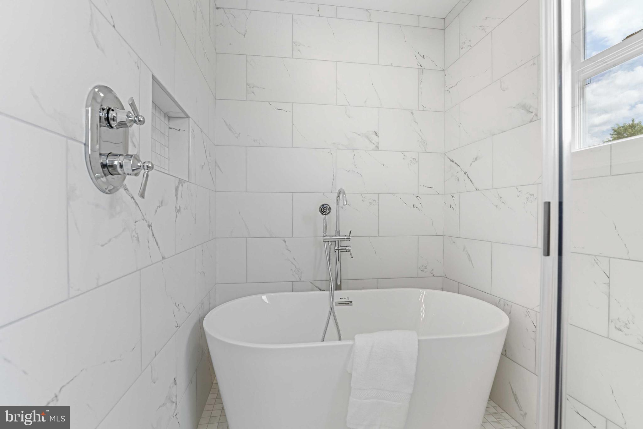 BACK RIVER HIGHLANDS - Residential Lease