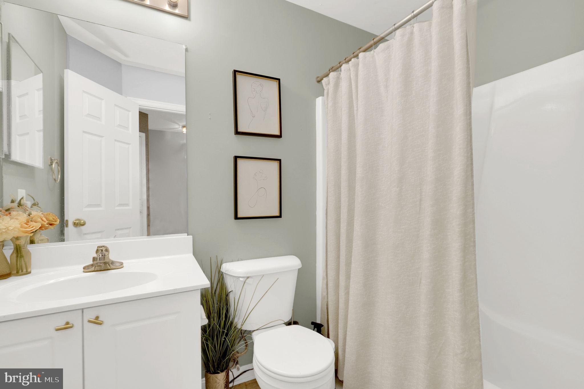 NORTH CROSSING - Residential