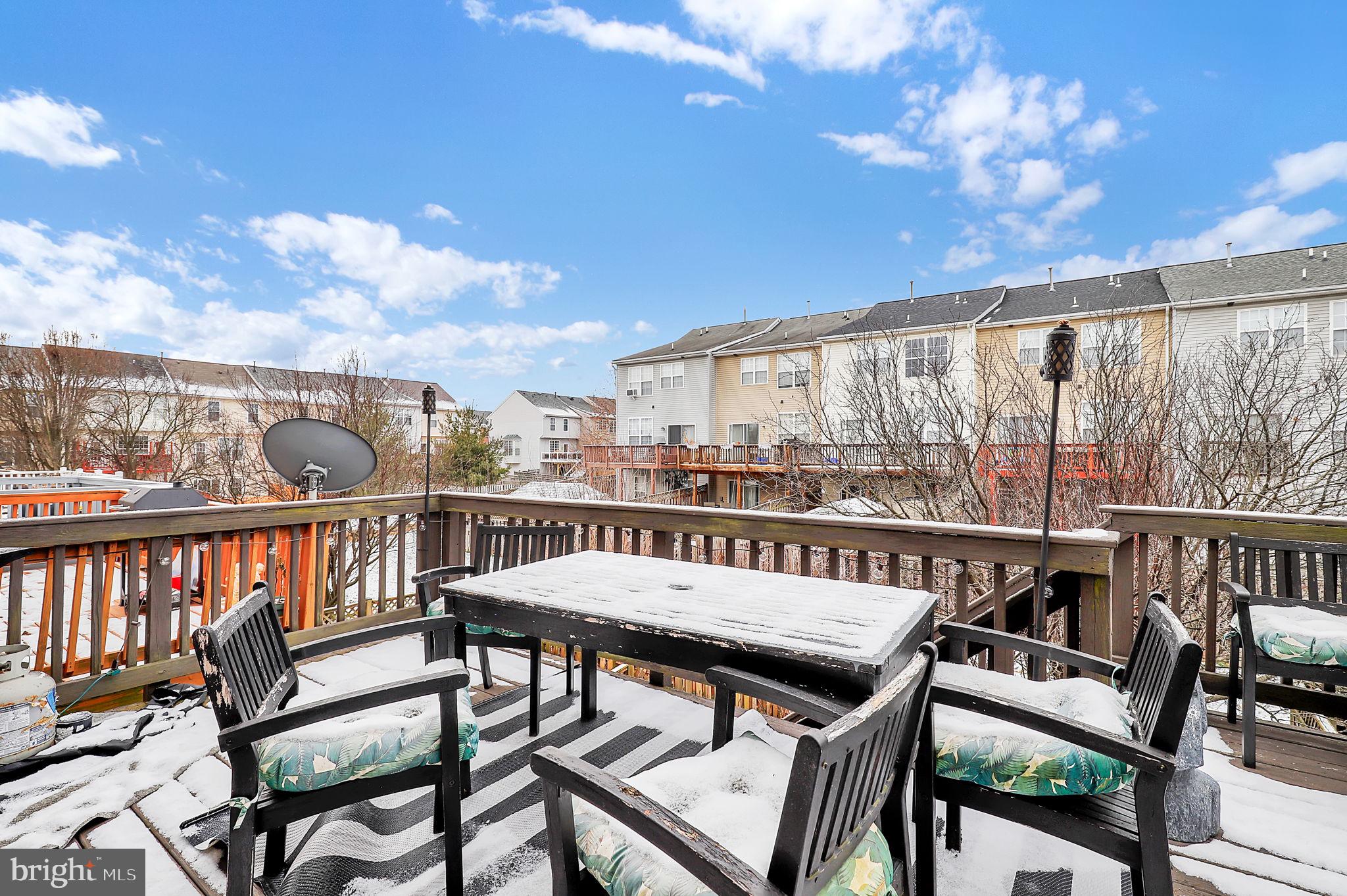 NORTH CROSSING - Residential