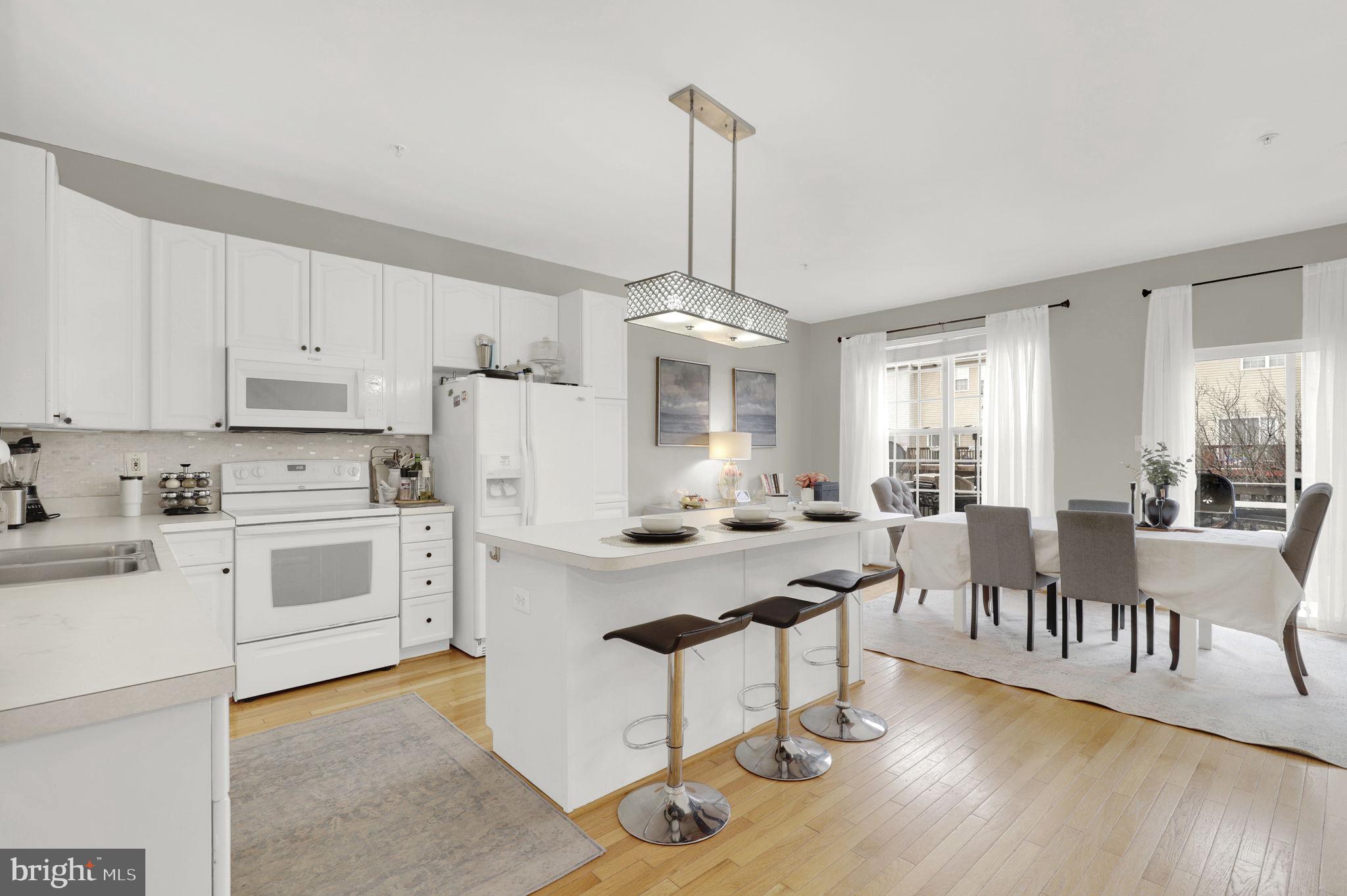 NORTH CROSSING - Residential